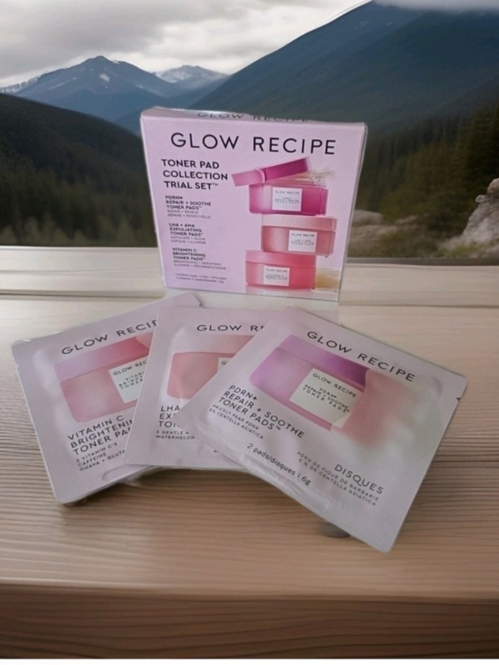 Glow Recipe Toner Pad Collection Trial Set + Serum & Moisture Cleanser - Picture 5 of 8
